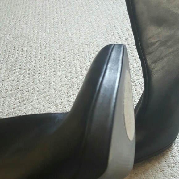 Boots - Picture 5 of 6